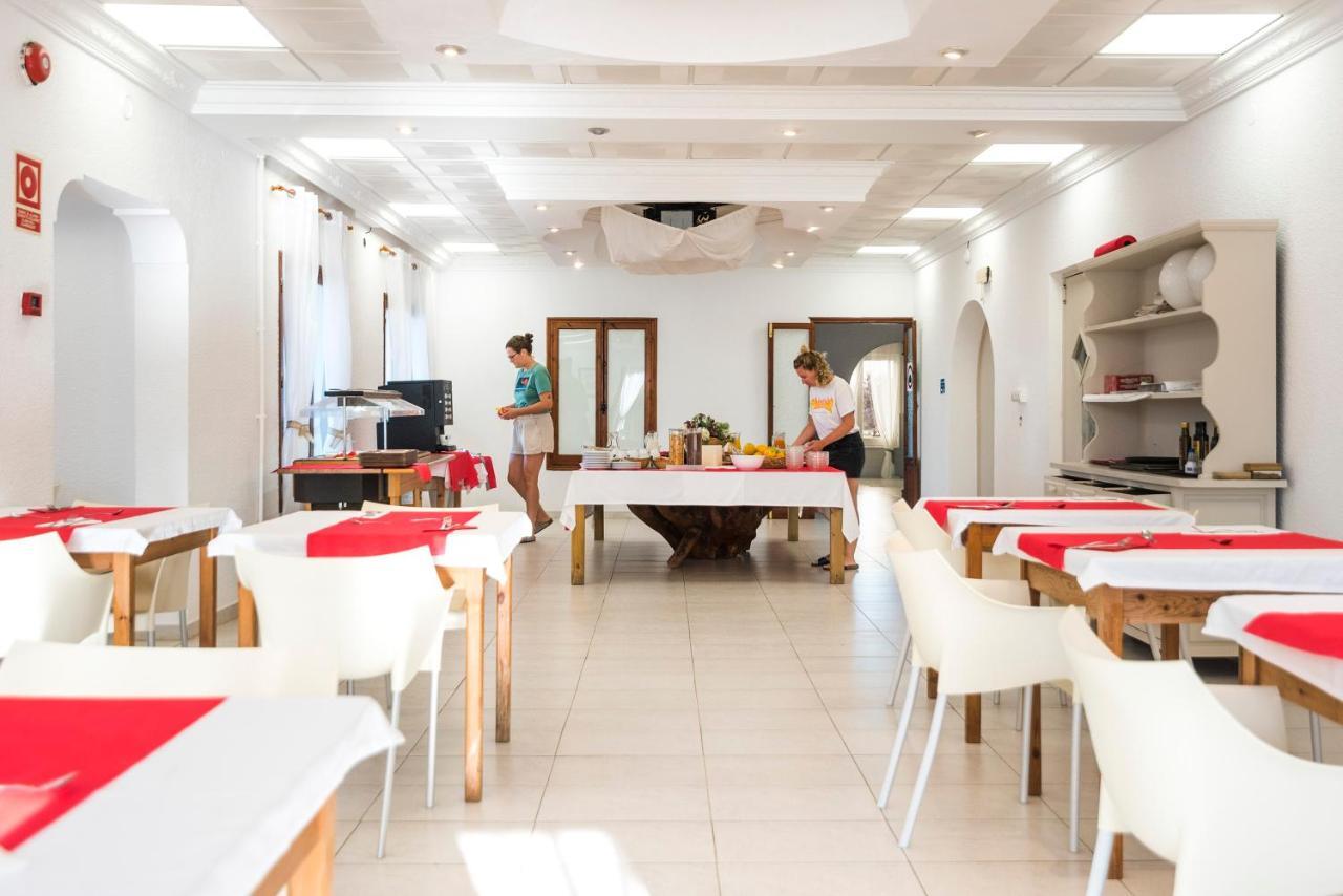 אס קאלו Hostal Santi מראה חיצוני תמונה
